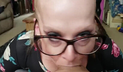 Stepmom with eyeglasses looks so damn good while sucking my dick in POV