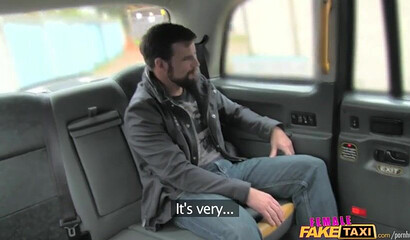Female cab driver Rebecca More shows her fucking skills