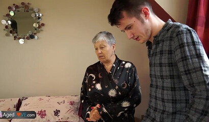 Granny Savana teaches me sex late night