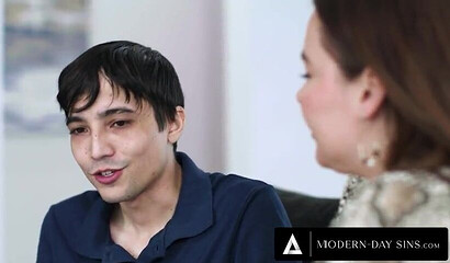 Big boobed MILF Natasha Nice gets screwed doggystyle