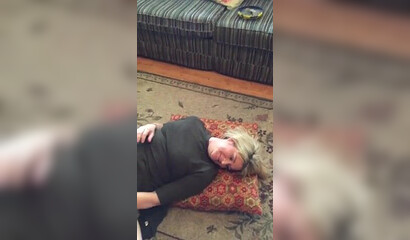 Sharing my slutty wife with a friend