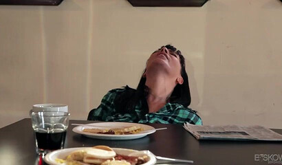 Eating my girlfriend's pussy at the dining table