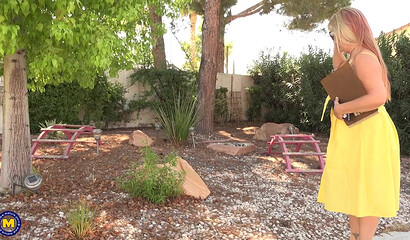 Curvy mature Joclyn Stone is the most sexy landscape designer