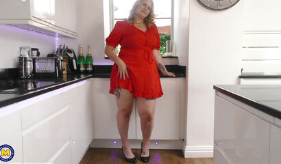 Young guy fucking his big booty mature housemaid Katie Kay Lane in the kitchen