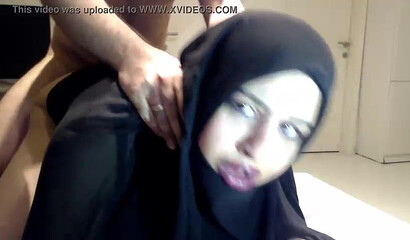 I FINALLY FUCKED MY BEST FRIEND'S MATURE ARAB MOM !