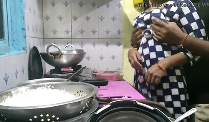 The maid who came from the village did not have any leaves, so the owner took advantage of that and fucked the maid (Hindi Clear Audio)