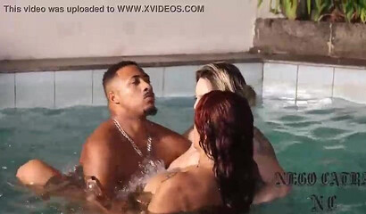 I took two hot babes to my pool - Melissa Devassa - Rafaella Denardin - Nego Catra